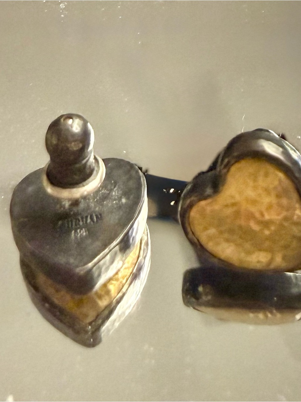 Gurhan Signature 24k Hammered Gold Heart Stud Earrings - Women's Jewelry - Picture 4 of 5